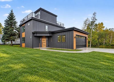 /international/us/8135-island-court-stanwood-mi-110110332861/