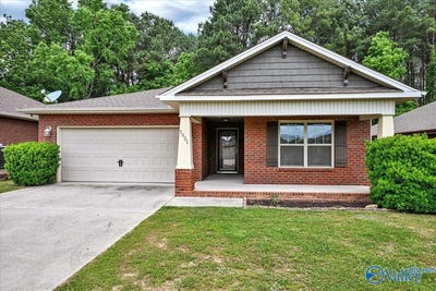 /international/us/1551-heritage-circle-se-cullman-al-110108236833/