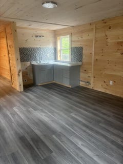 /international/us/117-livingston-street-pittsfield-me-110107433737/