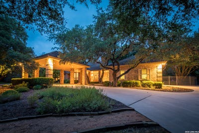 /international/us/21759-forest-waters-garden-ridge-tx-110107080293/