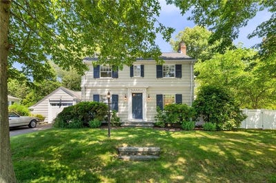 /international/us/36-kay-boulevard-newport-ri-110100562924/