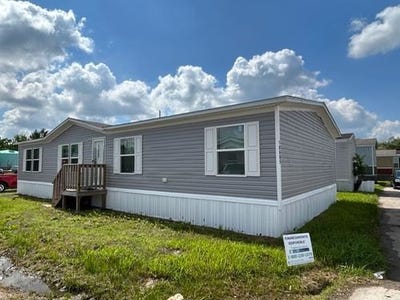 /international/us/18685-tree-top-ln-pearland-tx-110101020241/