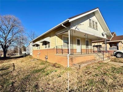 /international/us/206-e-main-street-highland-ks-110104342987/
