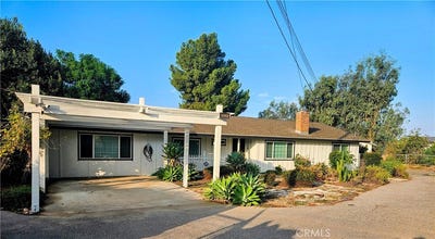 /international/us/8926-kennedy-riverside-ca-110110337188/
