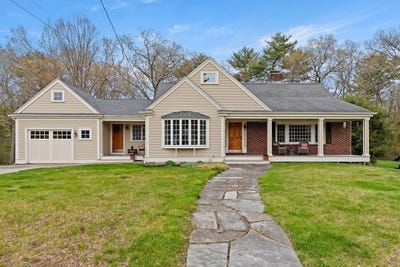 /international/us/27-colrain-rd-topsfield-ma-110108664999/