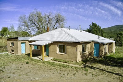 /international/us/1705-state-highway-75-vadito-nm-110108075683/
