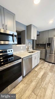/international/us/7149-cross-street-district-heights-md-110105258550/