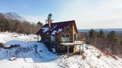 /international/us/203-east-shore-road-embden-me-110105193991/