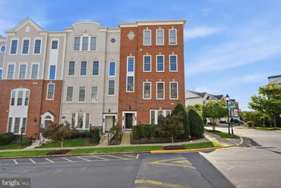 /international/us/14718-potomac-branch-drive-woodbridge-va-110120607177/