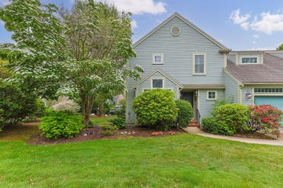 /international/us/2-darby-pt-point-mashpee-ma-110100316706/