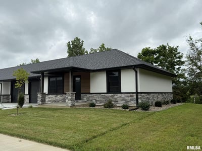 /international/us/2801-n-23rd-street-quincy-il-110100996436/