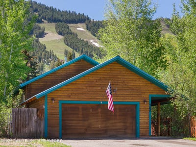 /international/us/500-e-hansen-avenue-jackson-wy-110108551575/