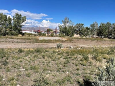 /international/us/411-n-hwy-93-challis-id-110102304133/