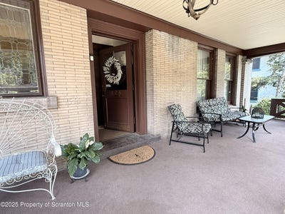 /international/us/629-clay-avenue-scranton-pa-110108153672/