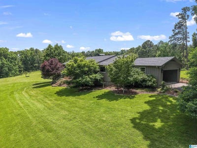 /international/us/102-katie-lane-springville-al-110099687459/