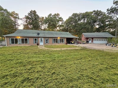 /international/us/68-county-road-3295-salem-mo-110120419470/