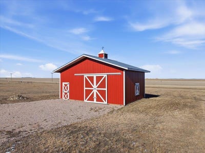 /international/us/12494-adams-way-whitewood-sd-110105260857/