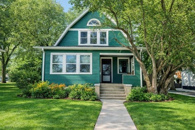 /international/us/551-kansas-ave-se-huron-sd-110105779240/