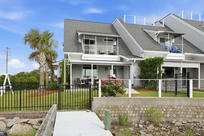 /international/us/513-turner-street-beaufort-nc-110108747984/