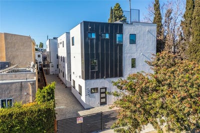 /international/us/6421-troost-north-hollywood-ca-110119948882/
