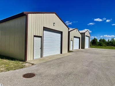 /international/us/6173-shanty-creek-road-bellaire-mi-110108937955/
