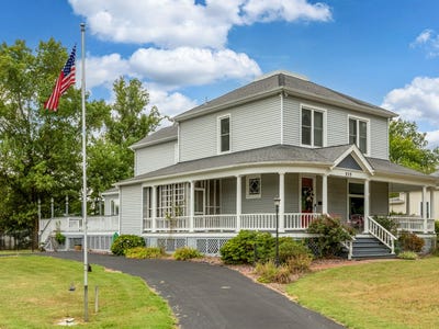 /international/us/535-e-main-street-duquoin-il-110107156622/