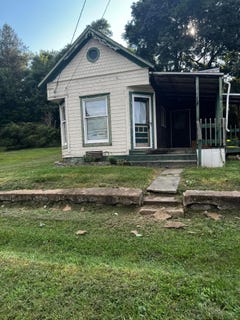 /international/us/135-s-valley-street-corning-oh-110101367047/
