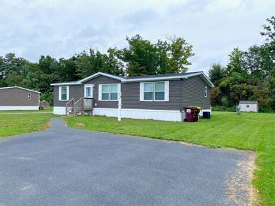 /international/us/900-rock-city-rd-ballston-spa-ny-110120040888/