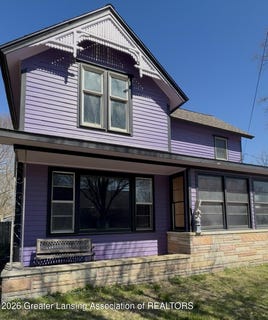 /international/us/206-w-shepherd-street-charlotte-mi-110107256126/