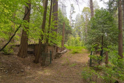 /international/us/710-blue-jay-canyon-road-lake-arrowhead-ca-110099438023/