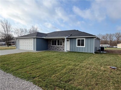 /international/us/207-w-2nd-street-creighton-mo-110104022689/
