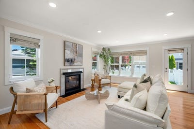 /international/us/17-vernon-st-newton-ma-110108340326/