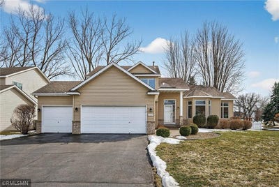 /international/us/12677-stoney-way-eden-prairie-mn-110106766242/