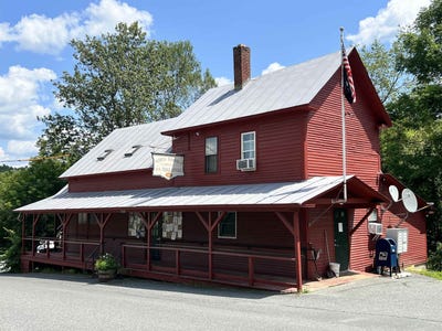 /international/us/7868-pomfret-road-pomfret-vt-110108573116/