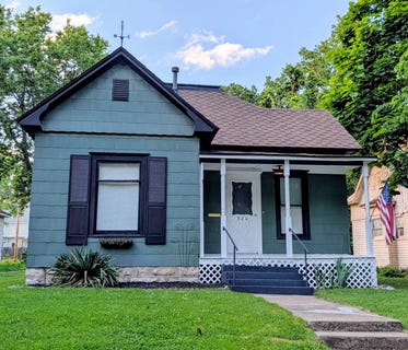 /international/us/324-w-6th-st-chanute-ks-110108988296/