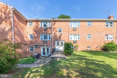 /international/us/14698-colchester-road-woodbridge-va-110107163918/