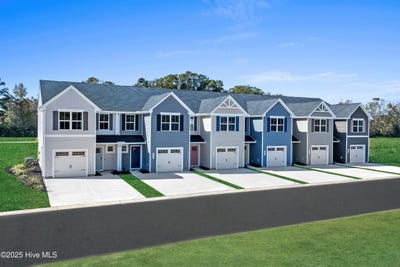/international/us/2169-lewis-creek-circle-ne-winnabow-nc-110108220489/