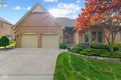 /international/us/1858-broadleaf-court-greenwood-in-110107457835/