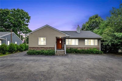 /international/us/531-old-country-rd-plainview-ny-110097596435/