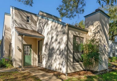 /international/us/10-townhouse-cir-wimberley-tx-110110239204/