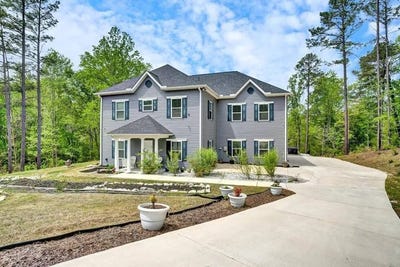 /international/us/932-eagles-harbor-dr-hodges-sc-110108507767/