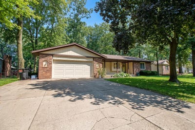 /international/us/7337-yorkshire-drive-hudsonville-mi-110120423658/