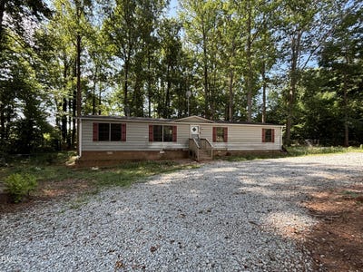 /international/us/80-spruce-court-timberlake-nc-110108534226/