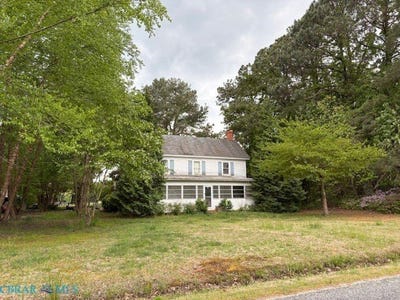 /international/us/1080-crab-neck-road-hudgins-va-110107928301/