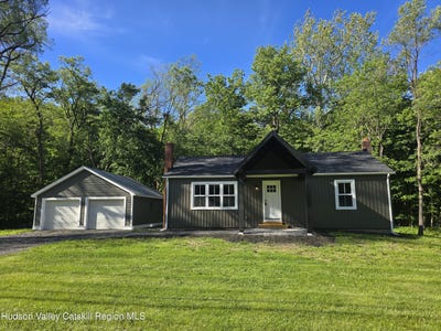 /international/us/1196-new-york-143-coeymans-hollow-ny-110107463007/