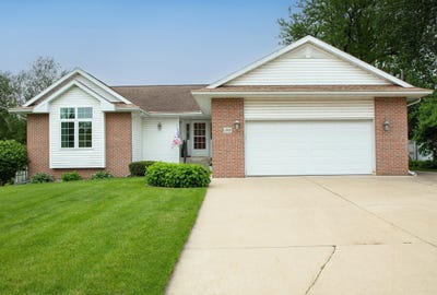 /international/us/1303-orchard-dr-cedar-falls-ia-110108221436/