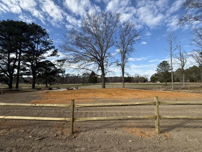/international/us/tract-a-pine-ridge-road-edgefield-sc-110104922758/