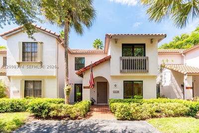 /international/us/13153-sw-95th-ave-miami-fl-110120059632/