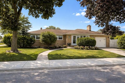/international/us/5500-harvard-terrace-skokie-il-110107393198/