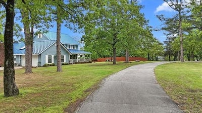 /international/us/3900-wylie-road-poteau-ok-110103598639/
